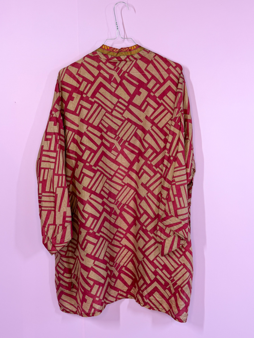 Monya Silkemix kimono no 1786 fra LÉ MOSCH, silkemix kimono syet i Indien, unik kort kimono i fine farver, 