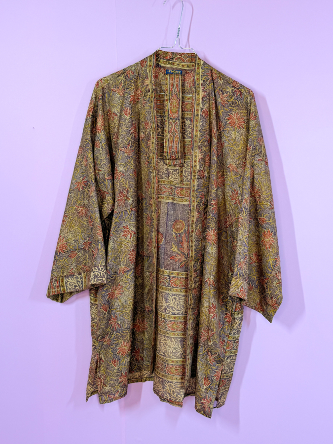 Monya Silkemix kimono no 1792 fra LÉ MOSCH, silkemix kimono syet i Indien, unik kort kimono i fine farver, 