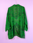 Monya Silkemix kimono no 1795 fra LÉ MOSCH, silkemix kimono syet i Indien, unik kort kimono i fine farver, 