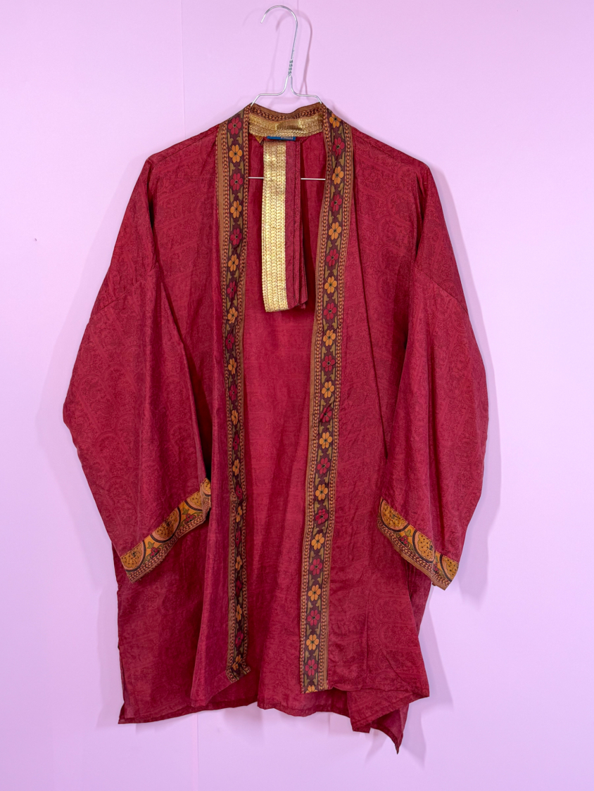 Monya Silkemix kimono no 1799 fra LÉ MOSCH, silkemix kimono syet i Indien, unik kort kimono i fine farver, 